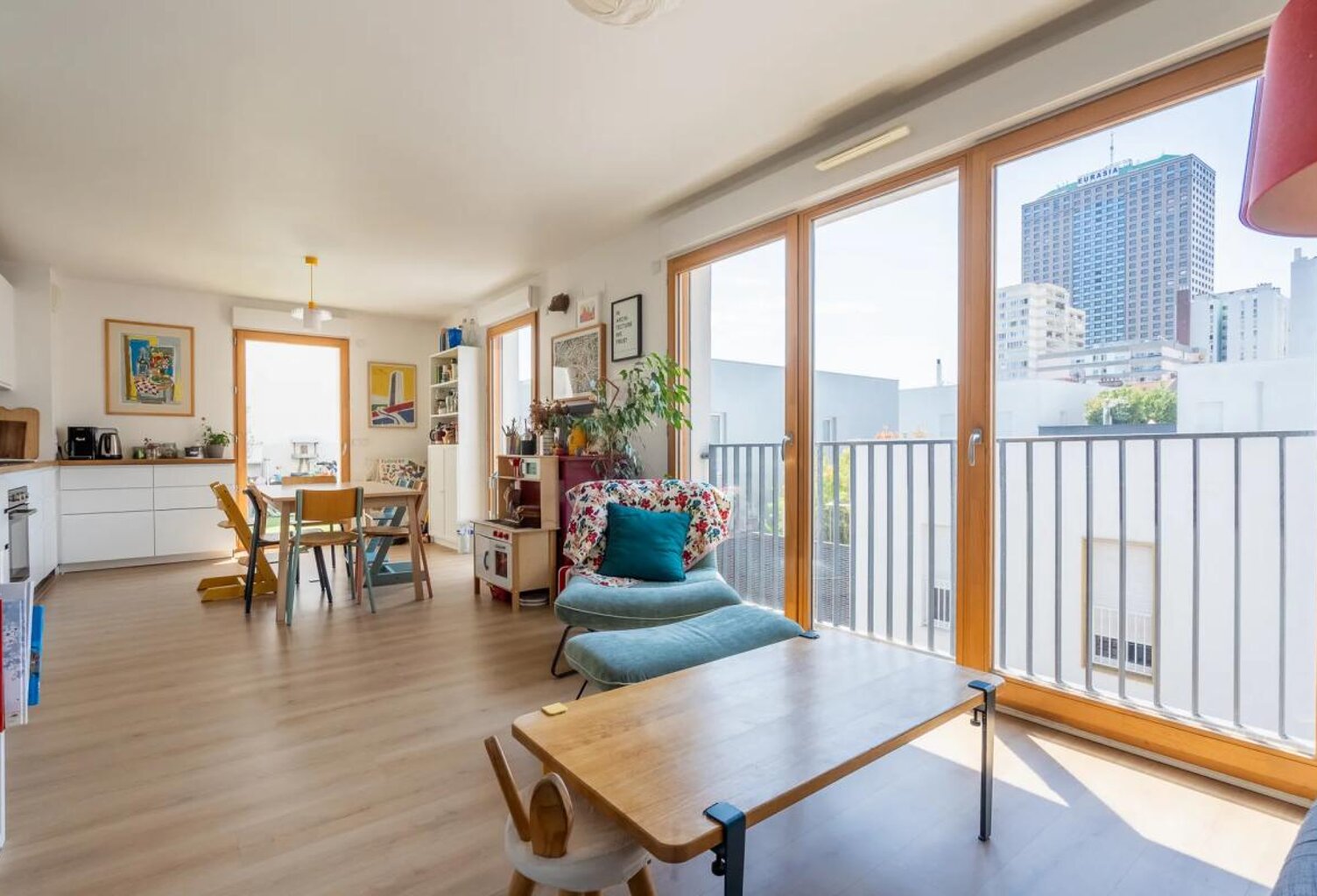 Dernier étage avec terrasse, parking et 3 chambres – T4 familial — photo 1