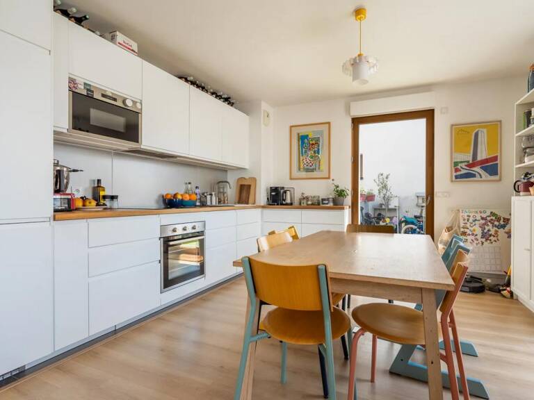 Dernier étage avec terrasse, parking et 3 chambres – T4 familial — photo 1