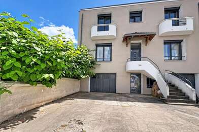 Maison 6 pièces 300000 €