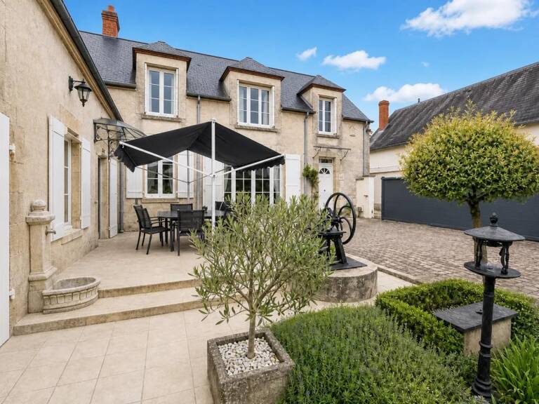 Maison de caractère de 7 pièces de 186 m² à Chécy — photo 1
