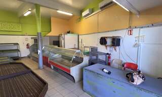 Commerce 1 Pièce 80 m² à louer à Petite-Île (97429)