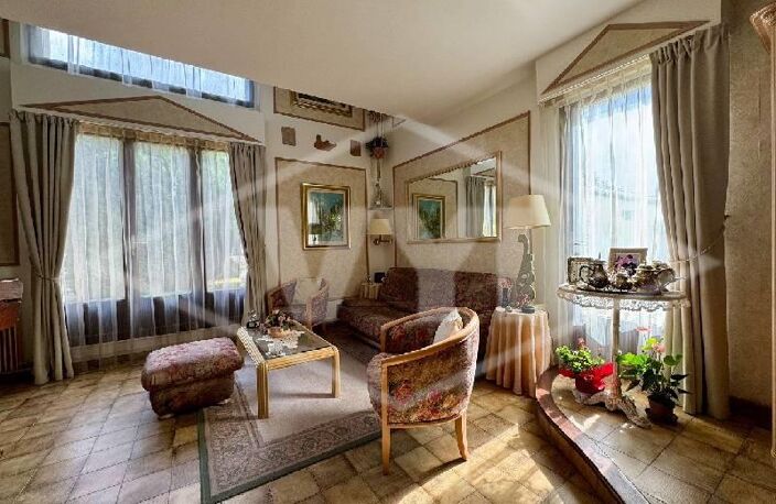 Vente maison 5 pièces 159 m² Combs-la-Ville (77380) — photo 5