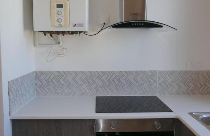 Location appartement 3 pièces 51 m² à Saint-Étienne (42000) — photo 2