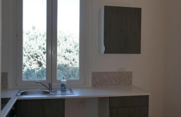 Location appartement 3 pièces 51 m² à Saint-Étienne (42000) — photo 3