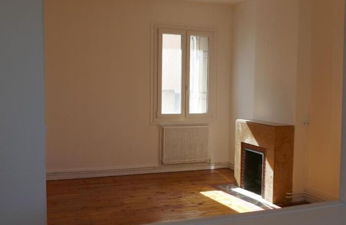 Location appartement 3 pièces 51 m² à Saint-Étienne (42000) — photo 4