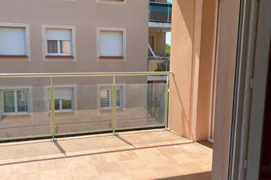 Appartement 3 pièces 672 €