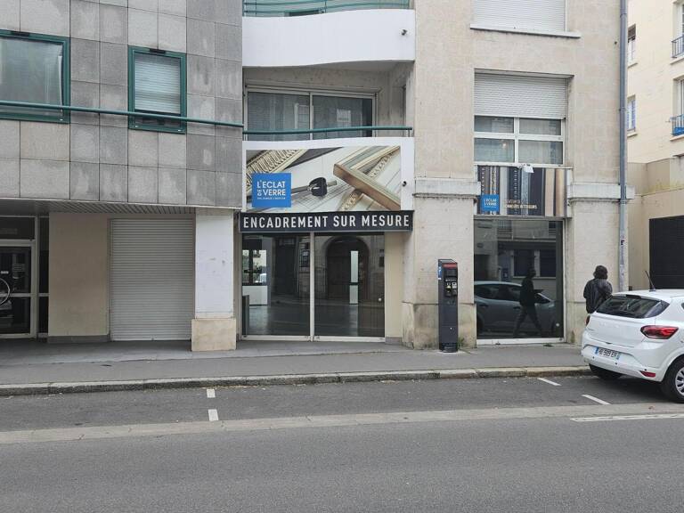 Commerce  154 m² — photo 1