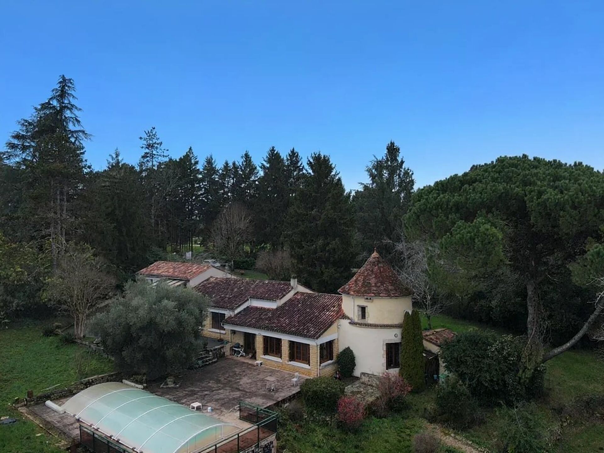Maison 10 pièces · à Lalinde · 429 500 €