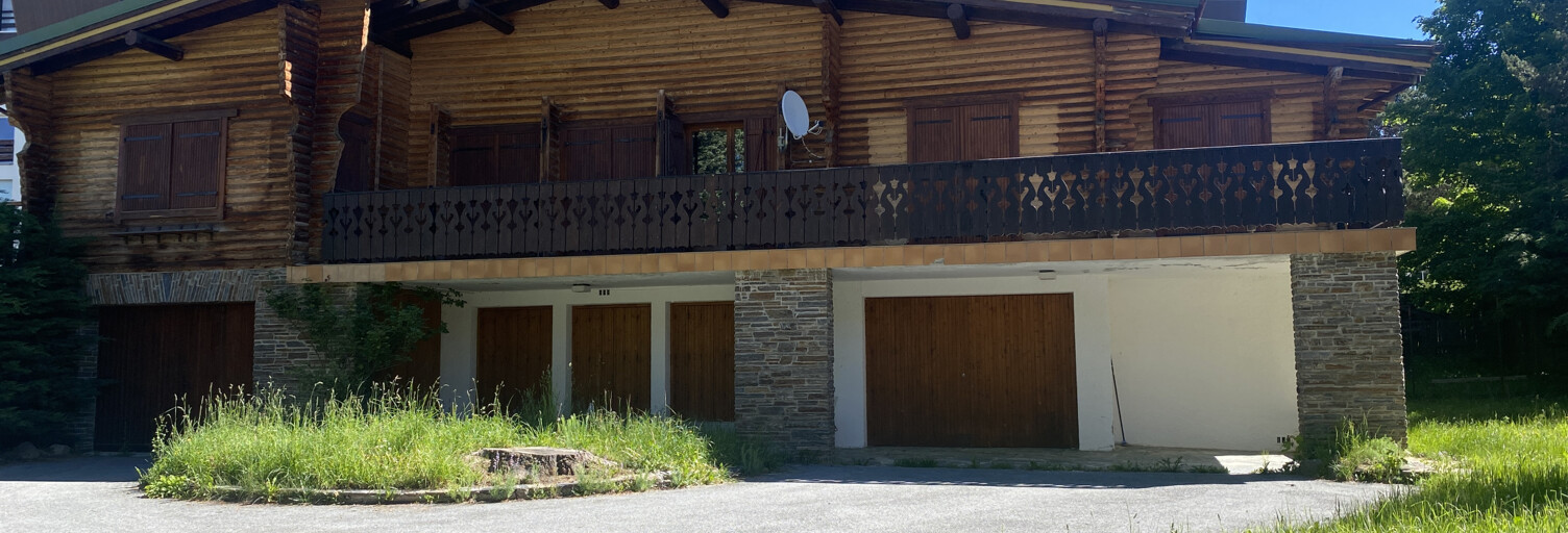 Maison 12 Pièces 282 m² à vendre à Bolquère (66210)