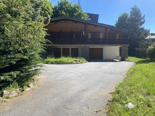 CHALET divisé en 5 appartements à BOLQUERE PYRENEES 2000 — photo du bien