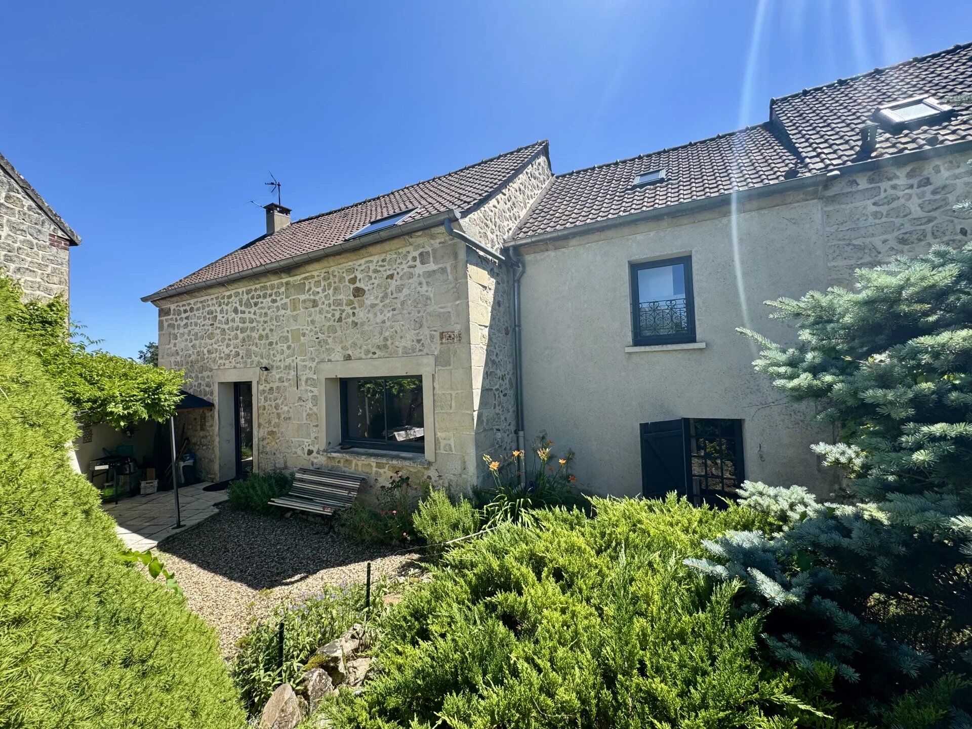 Maison 7 pièces 200 m² · à Ronquerolles · 200 m² · 429 000 €