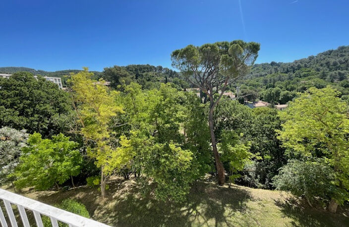 APPARTEMENT T3 AVEC BALCON A VENDRE SUR AIX EN PROVENCE — photo 2