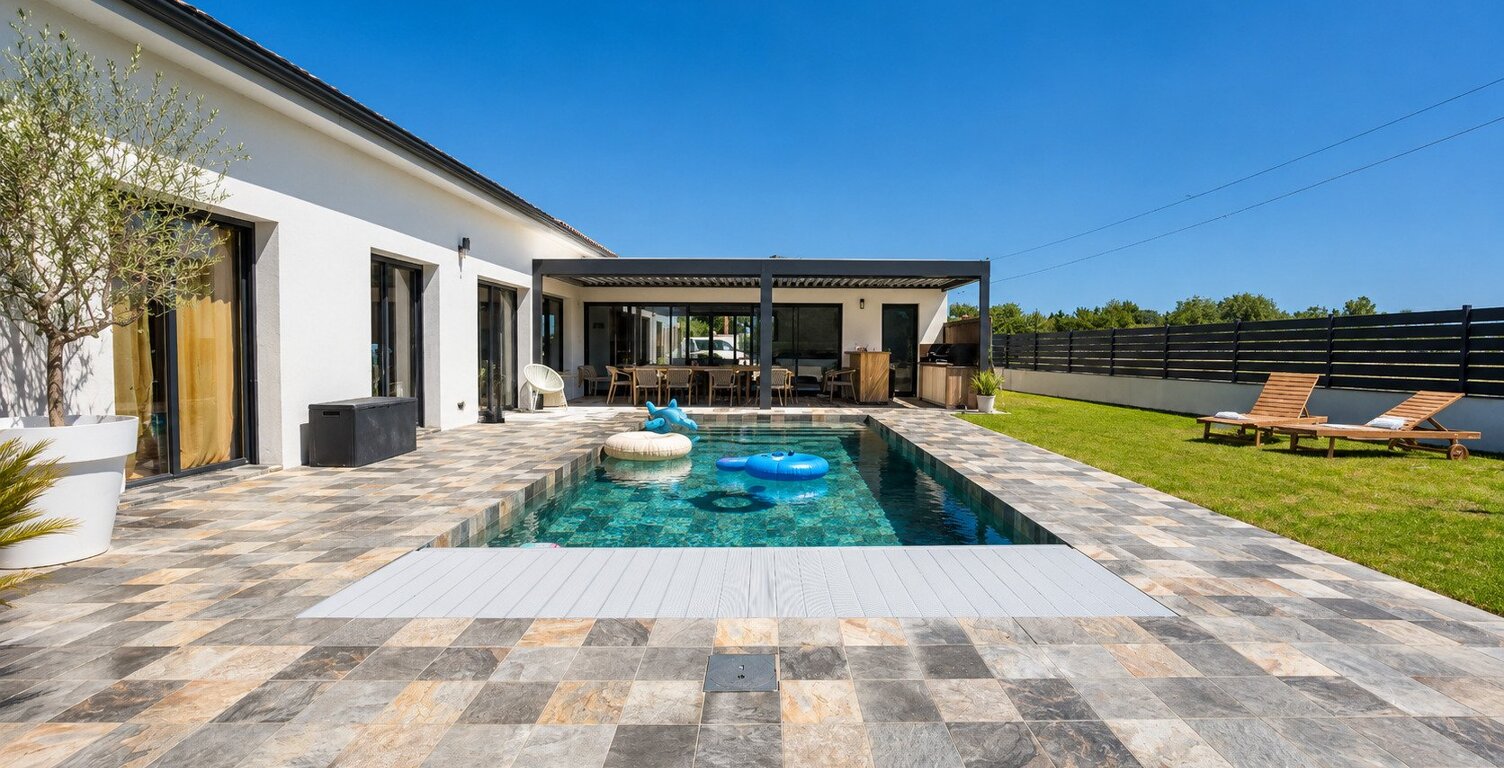 VILLA PRESTATIONS — photo 1