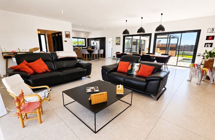 VILLA PRESTATIONS — photo 3