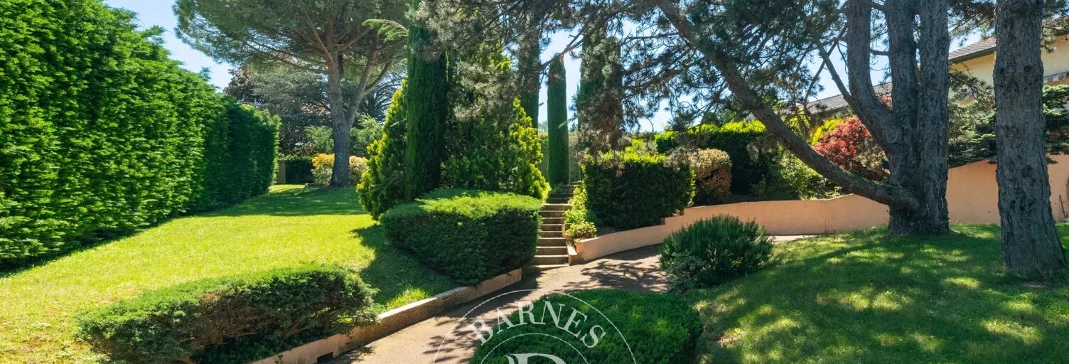 Maison 5 Pièces 210 m² à vendre à Collonges-au-Mont-d'Or (69660)