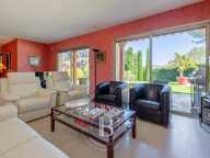 Collonges  au Mont d'Or- Maison familiale de 220m² - 4 chambres- Garage double-Terrain 2361m² — photo 4