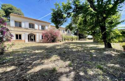 Ensemble immobilier implanté sur 8627m2 — photo du bien