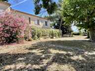 Ensemble immobilier implanté sur 8627m2 — photo 2