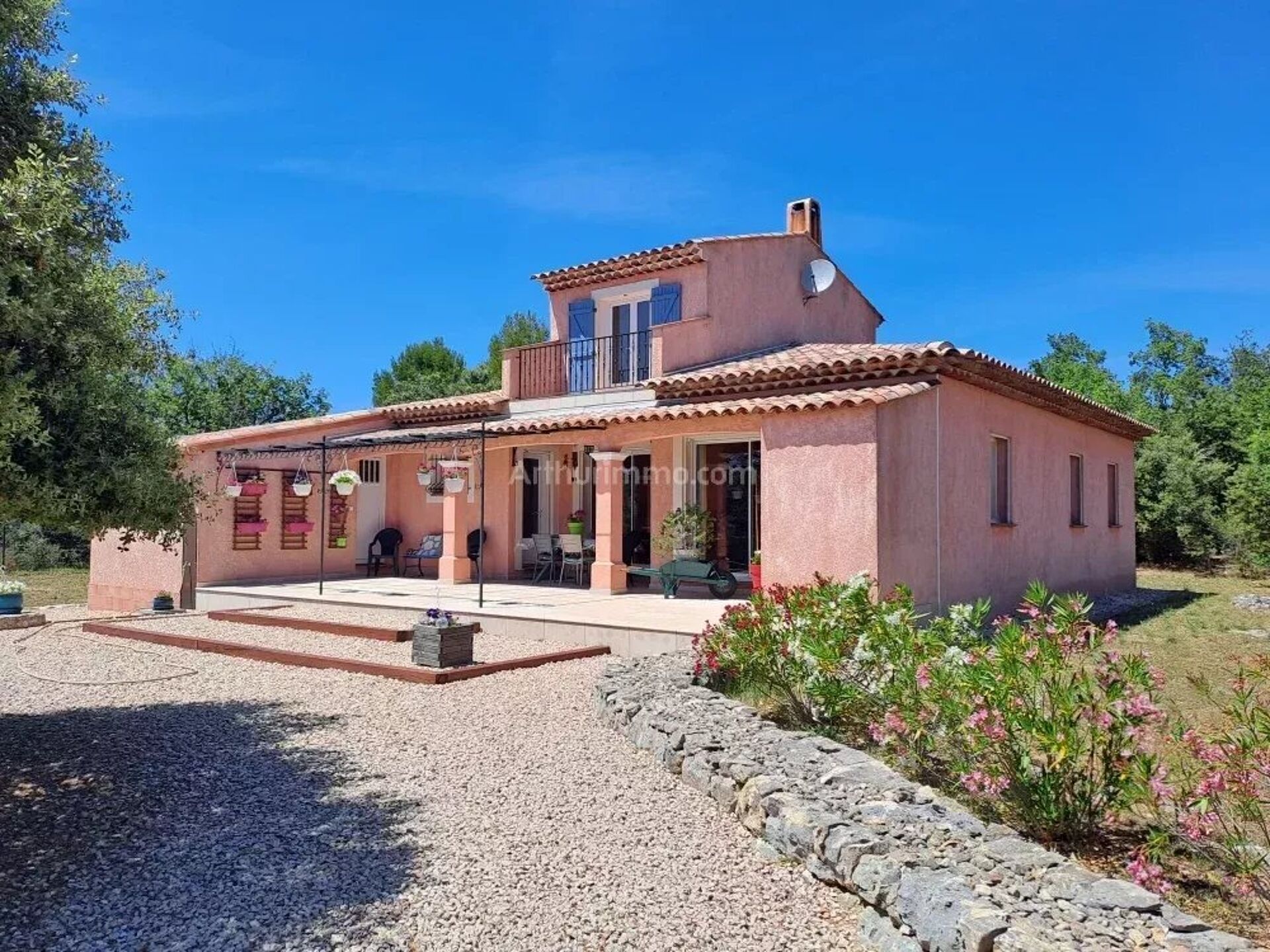 Maison 5 pièces 133 m² · à Régusse · 133 m² · 449 000 €