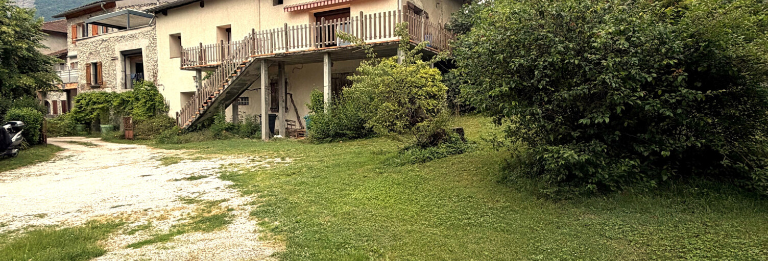 Maison 5 Pièces 270 m² à vendre à Saint-Nazaire-les-Eymes (38330)