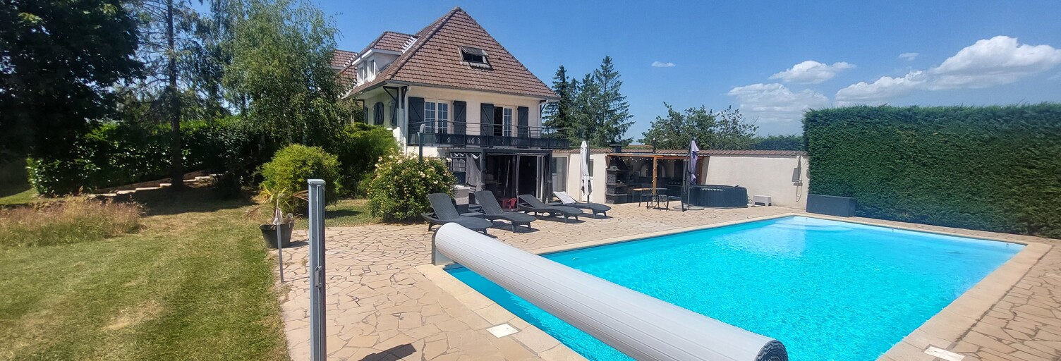 Maison 7 Pièces 250 m² à vendre à Montbrison (42600)