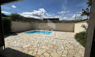 Maison 5 Pièces 117 m² à vendre à Villeneuve-Loubet (06270)