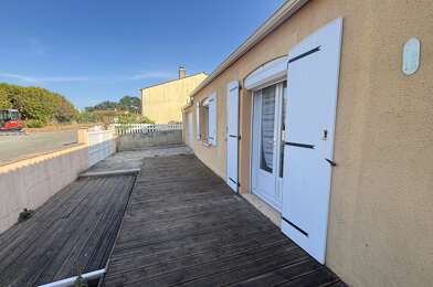 Maison 3 pièces 877 €