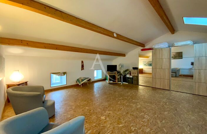 Maison de ville, activité commerciale en RDC — photo 2