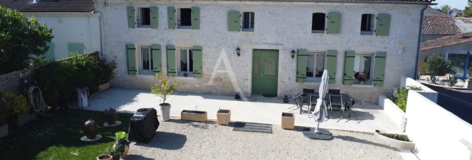 Maison 6 Pièces 210 m² à vendre à Pons (17800)
