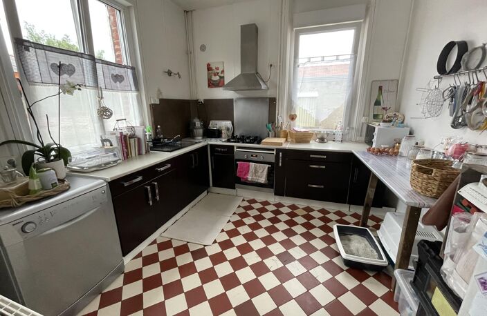 Vente maison 5 pièces 130 m² Villers-Bretonneux (80800) — photo 3