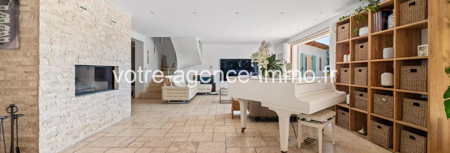 Maison 6 Pièces 243 m² à vendre à Levens (06670)