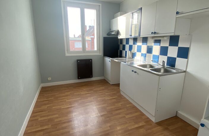 Location appartement   à Ailly-sur-Noye (80250) — photo 4