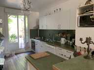 Immeuble  143 m² — photo 2