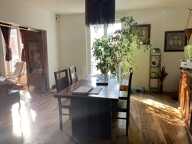 Immeuble  143 m² — photo 3