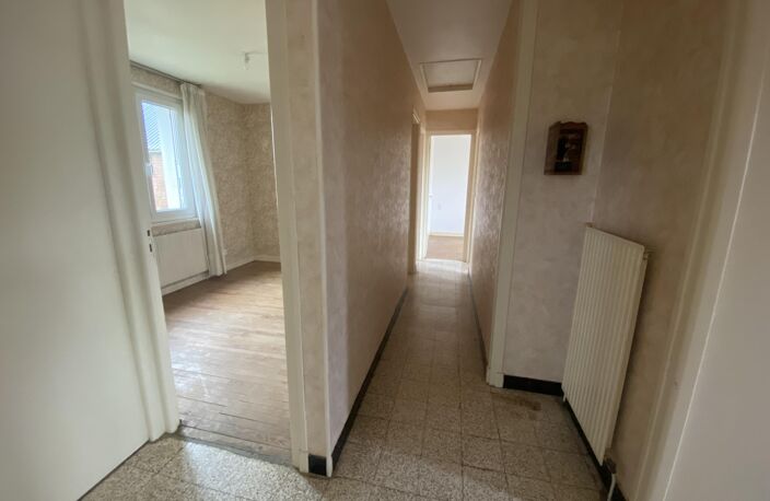 Location maison 3 pièces 72 m² à Louvrechy (80250) — photo 3