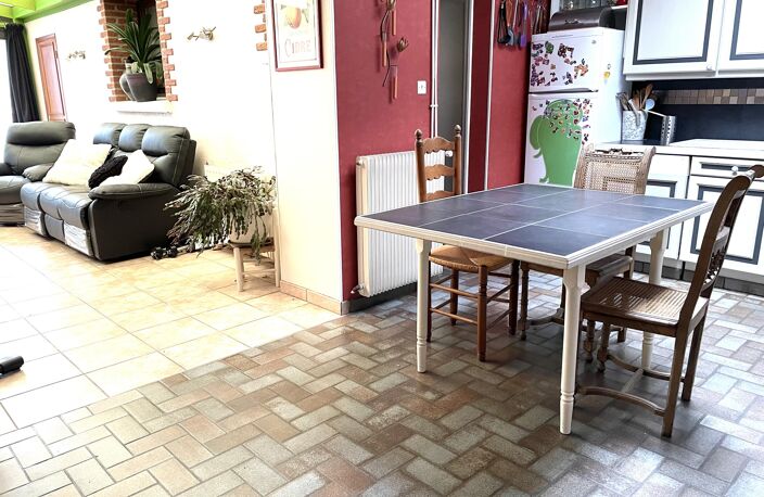 Vente maison 7 pièces 150 m² Amiens (80000) — photo 3