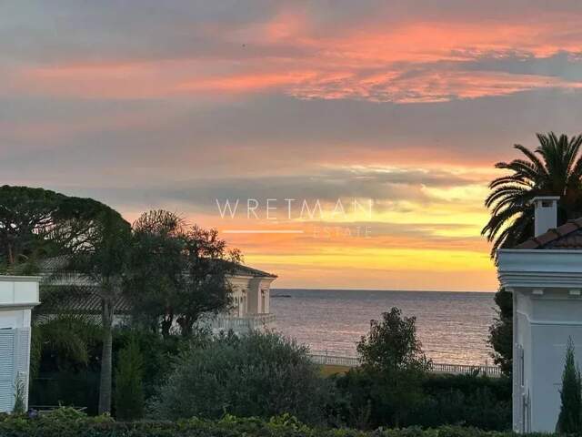 CAP D'ANTIBES - VERSANT OUEST - VILLA AVEC PISCINE A DEUX PAS DE — photo du bien