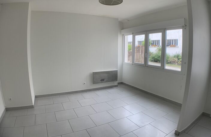 Location maison 4 pièces 110 m² à Moreuil (80110) — photo 4