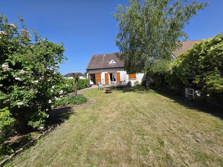 Charmante maison 4 pièces à Pannes avec jardin — photo 1