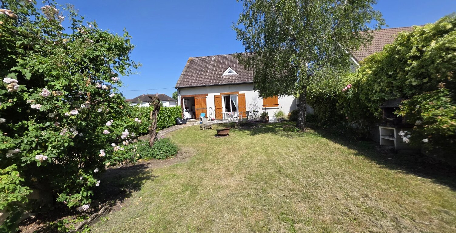 Charmante maison 4 pièces à Pannes avec jardin — photo 1