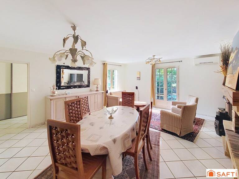 Maison familiale avec garage et belle parcelle — photo 1