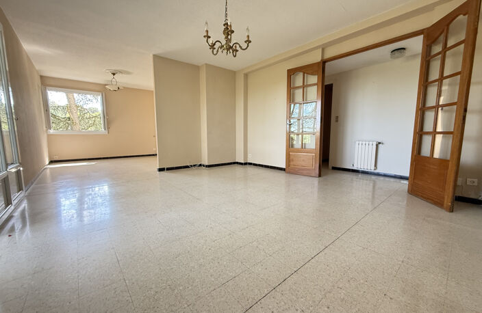 Appartement 82 m2 avec terrasse - Nîmes — photo 2
