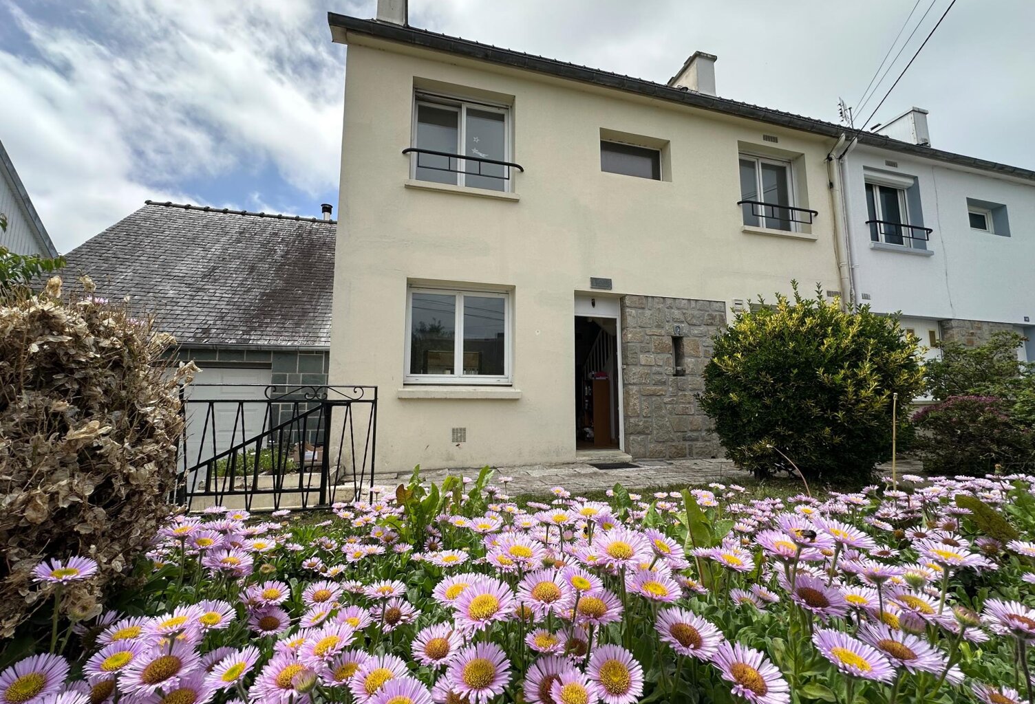Maison familiale à proximité des commodités — photo 1