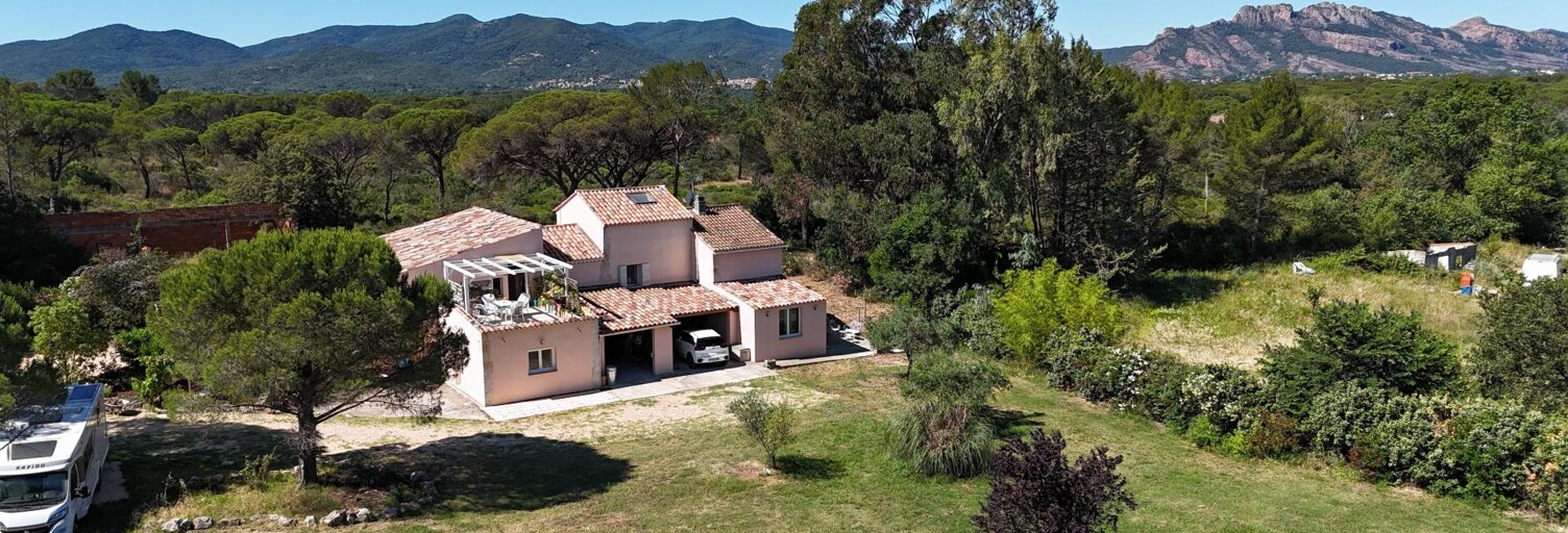 Maison 8 Pièces 215 m² à vendre à Puget-sur-Argens (83480)