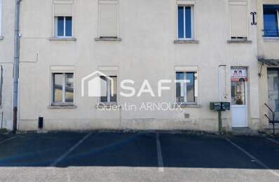 Maison avec garages et fort potentiel — photo du bien