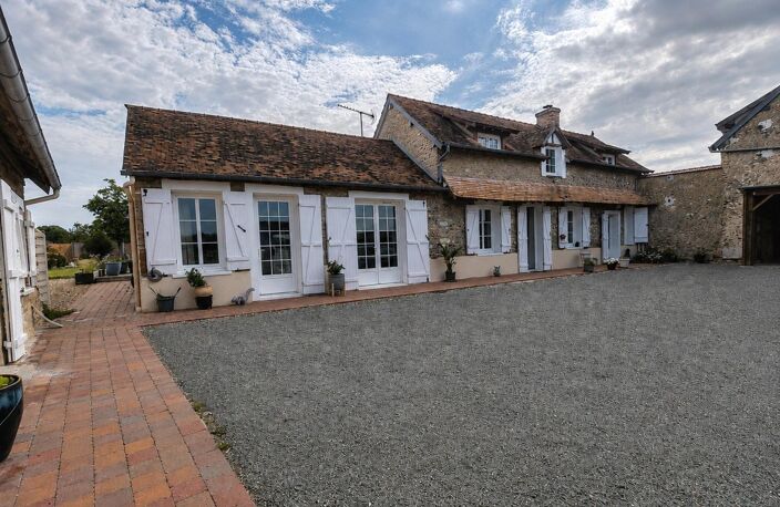 Maison familiale avec beau terrain — photo 2