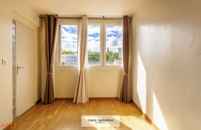Bel appartement 4 pièces en parfait état, au calme, avec parking et cave, face à la Coulée verte et proche des commodités. — photo 4