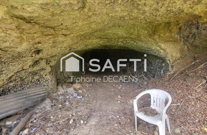Terrain constructible de 1800m2 avec cave troglodyte — photo 3