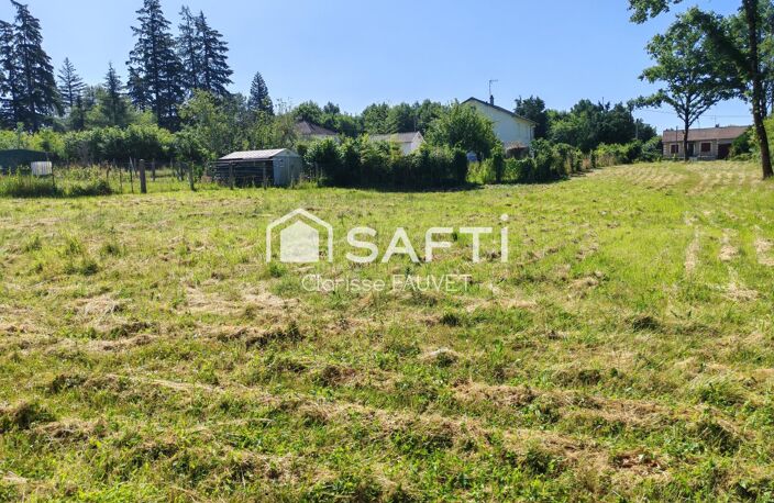 Beau terrain de 1960 m² constructible — photo 2