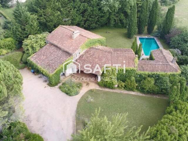 L'ÉLÉGANCE D'UNE VILLA D'ARCHITECTE À CASTRES — photo du bien